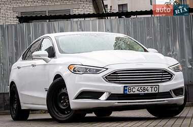 Седан Ford Fusion 2018 в Львове