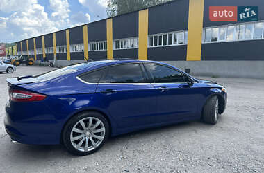 Седан Ford Fusion 2015 в 