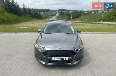 Седан Ford Fusion 2013 в 
