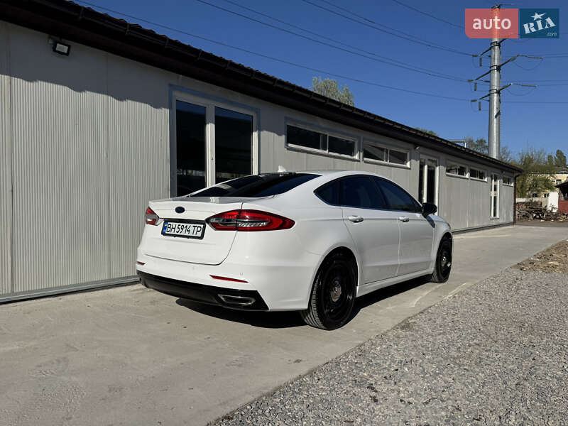 Седан Ford Fusion 2019 в Одессе