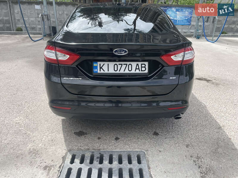 Седан Ford Fusion 2015 в Украинке