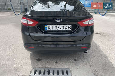 Седан Ford Fusion 2015 в 