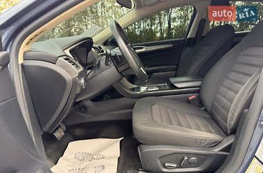 Седан Ford Fusion 2018 в 