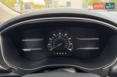Седан Ford Fusion 2018 в 