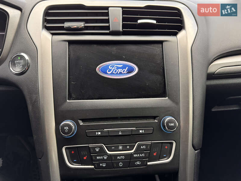Седан Ford Fusion 2018 в Луцьку