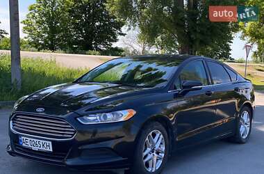 Седан Ford Fusion 2013 в 