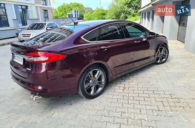 Седан Ford Fusion 2017 в 