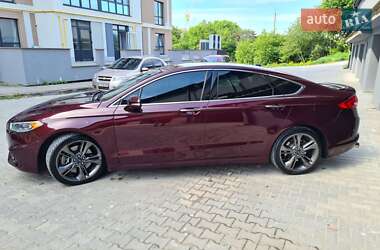 Седан Ford Fusion 2017 в 