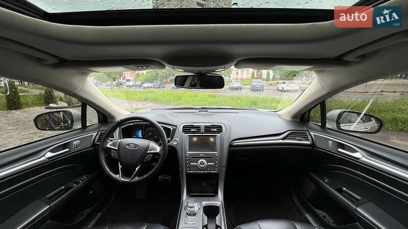 Седан Ford Fusion 2017 в Львове