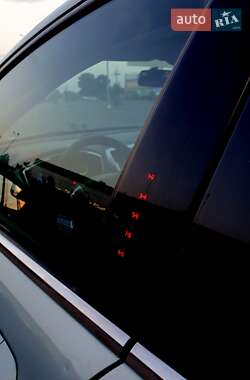 Седан Ford Fusion 2012 в 