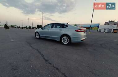 Седан Ford Fusion 2012 в 
