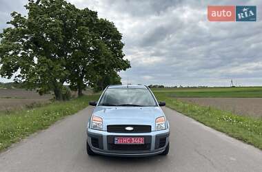Хэтчбек Ford Fusion 2006 в 