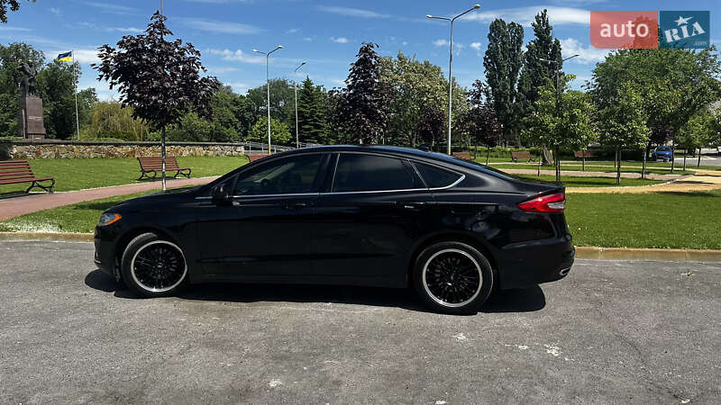 Седан Ford Fusion 2018 в Кременчуге