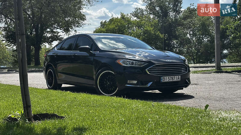 Седан Ford Fusion 2018 в Кременчуге