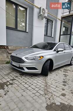 Седан Ford Fusion 2016 в 