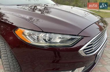 Седан Ford Fusion 2016 в 