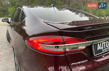 Седан Ford Fusion 2016 в 