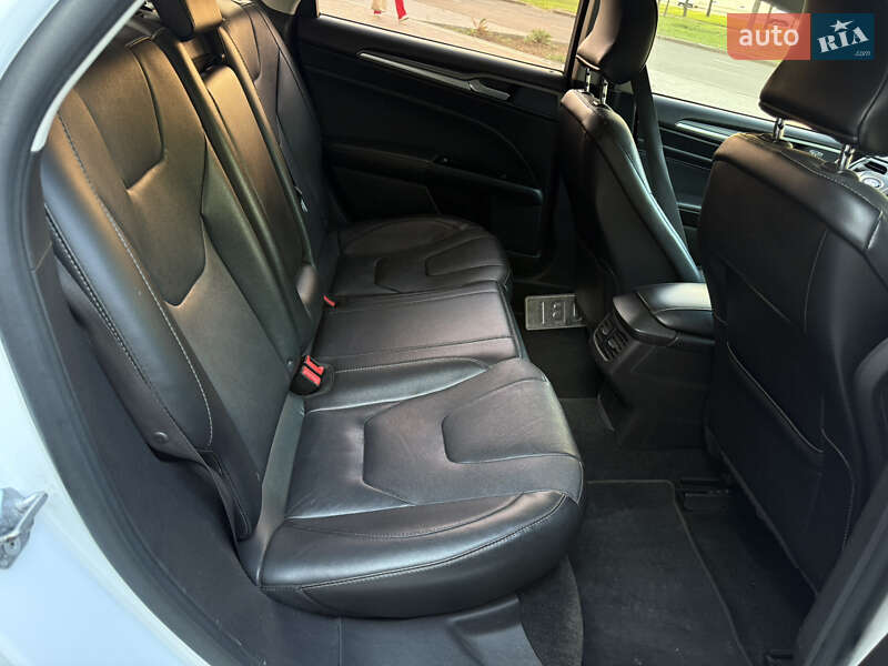 Седан Ford Fusion 2015 в Николаеве