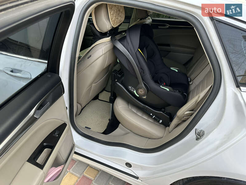 Седан Ford Fusion 2016 в Одессе