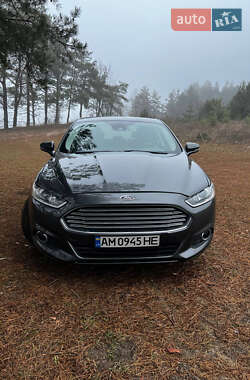 Седан Ford Fusion 2015 в Житомире