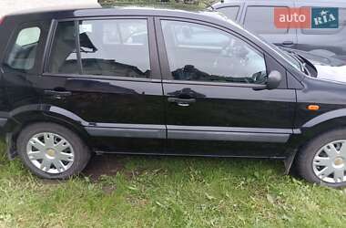 Хетчбек Ford Fusion 2005 в 