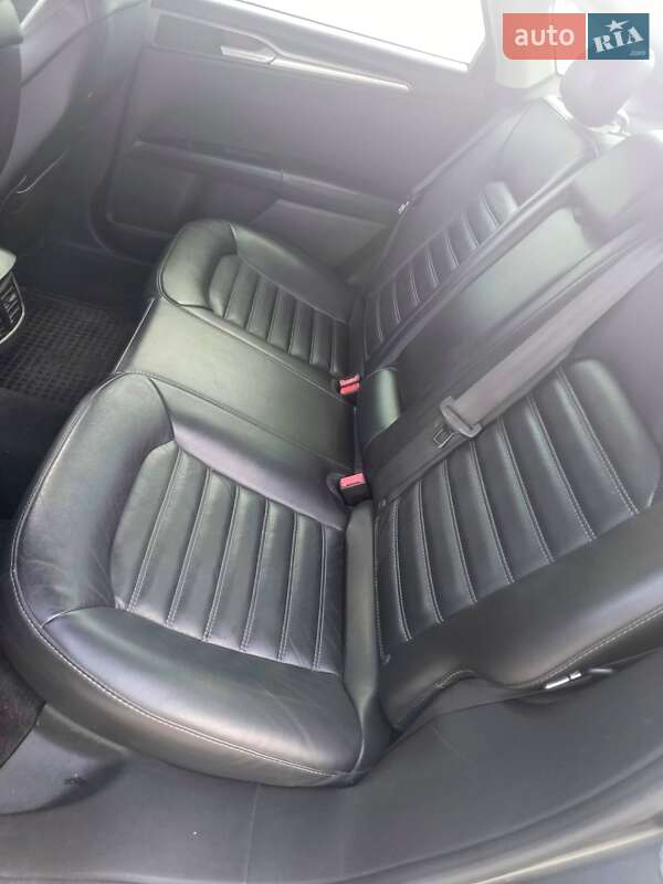Седан Ford Fusion 2013 в Днепре
