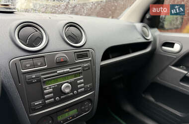 Хэтчбек Ford Fusion 2007 в 