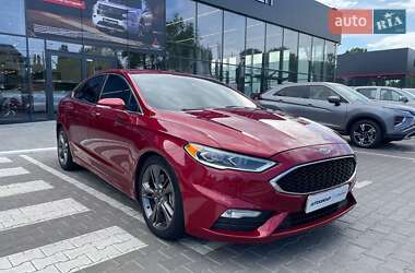 Седан Ford Fusion 2017 в 