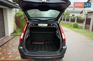Хэтчбек Ford Fusion 2010 в 