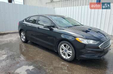 Седан Ford Fusion 2017 в 
