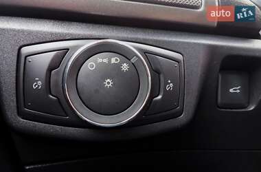 Седан Ford Fusion 2017 в 