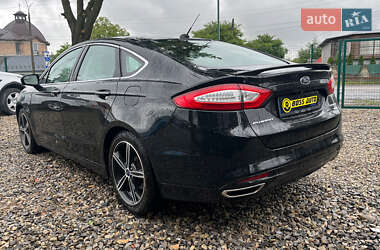 Седан Ford Fusion 2015 в 
