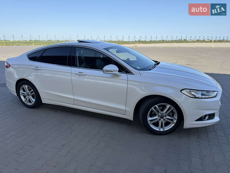 Седан Ford Fusion 2015 в Одессе