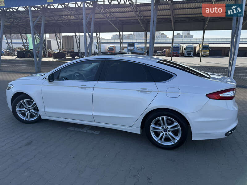 Седан Ford Fusion 2015 в Одессе