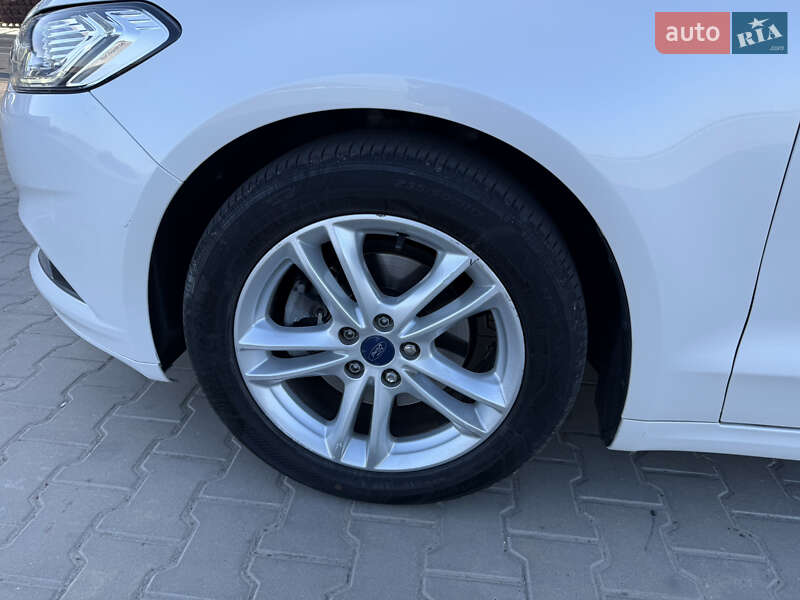 Седан Ford Fusion 2015 в Одессе