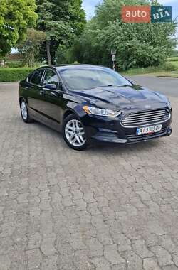 Седан Ford Fusion 2015 в Львові