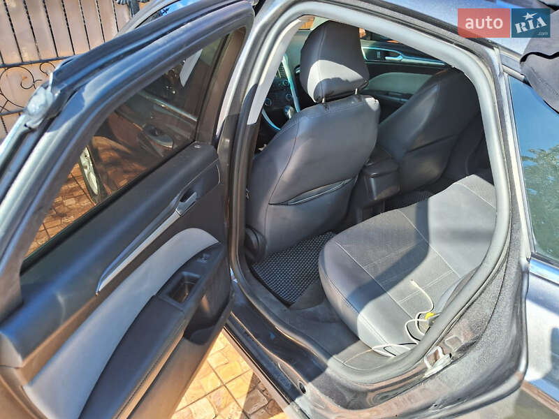Седан Ford Fusion 2015 в Ізмаїлі