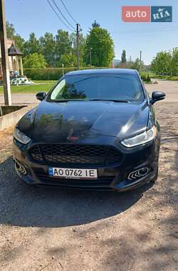 Седан Ford Fusion 2015 в Хусті