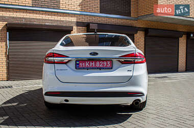 Седан Ford Fusion 2018 в 
