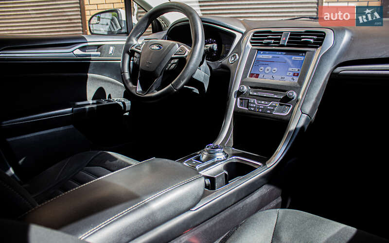 Седан Ford Fusion 2017 в Черкассах