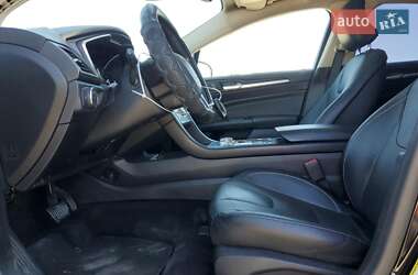 Седан Ford Fusion 2019 в 