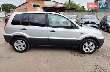 Хэтчбек Ford Fusion 2008 в 