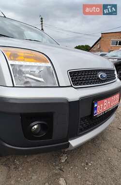 Хэтчбек Ford Fusion 2008 в 
