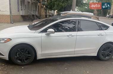 Седан Ford Fusion 2018 в 