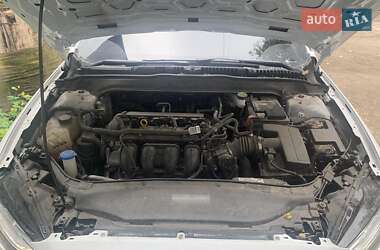 Седан Ford Fusion 2018 в 