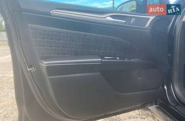 Седан Ford Fusion 2014 в 