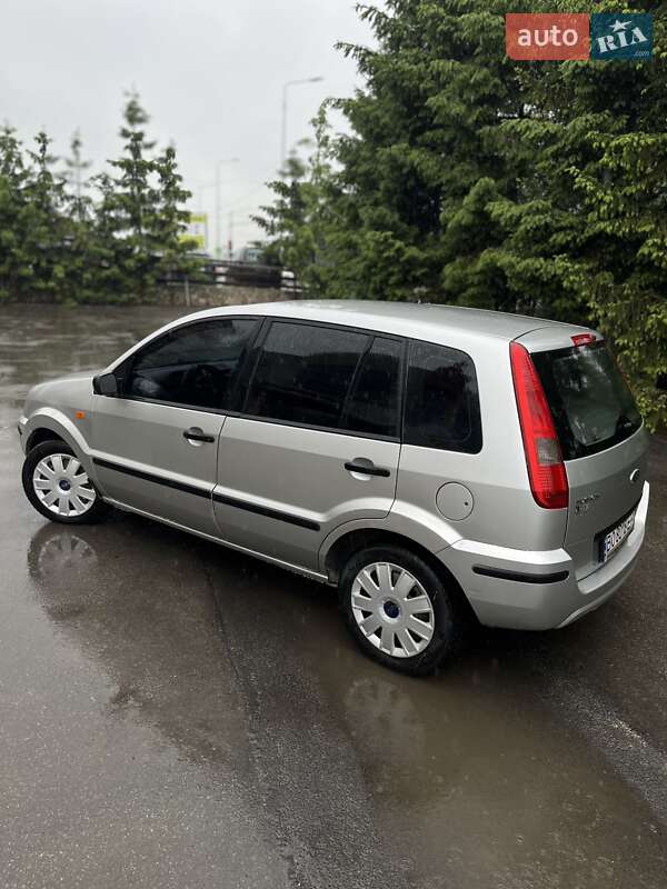 Хэтчбек Ford Fusion 2004 в Тернополе