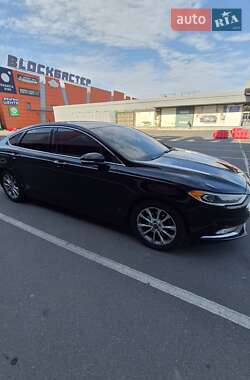 Седан Ford Fusion 2017 в 