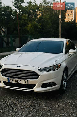 Седан Ford Fusion 2014 в 