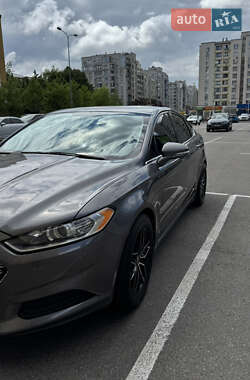 Седан Ford Fusion 2012 в Вишневом